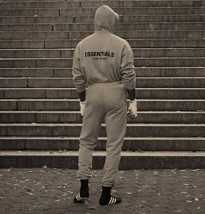 <strong>Essential Tracksuit Is Perfect  for a Fashionable Wardrobe</strong>