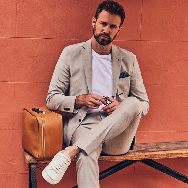 Tips to Elevate Your Wardrobe with Men’s Informal Fashion Trends